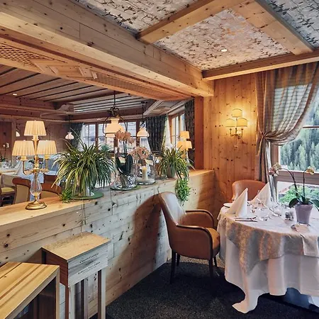Hotel Fanes San Cassiano (Badia)