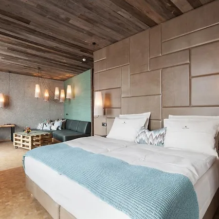 Fanes Hotel 5*